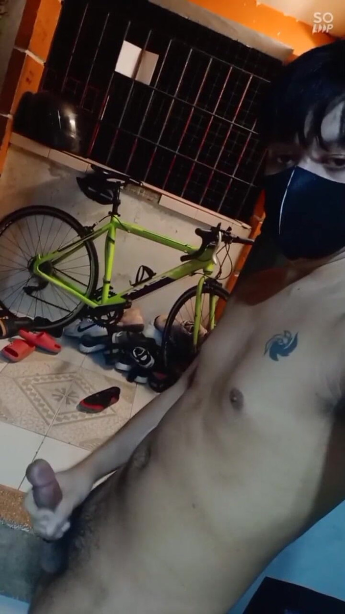 Rent A Gay Productions: Сексуальный мальчик-пиной дрочит свой твердый член