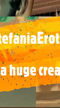 Estefaniaerotica voetenbeurt escaleert in mega creampie