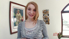 ATKIngdom Fans: Atractive Ela Darling se déshabille et se masturbe dans un...