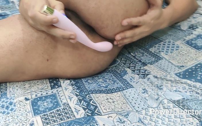 SanaThomas: Hintli ateşli seksi mallu kız seks oyuncağıyla amını oynuyor ve...