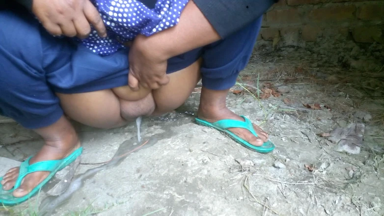 Sadia vabi: Village Vabi Show His Beautiful Pussy