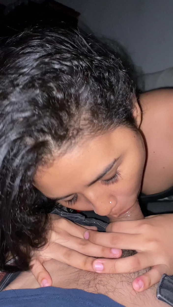 Yohamedi: Секс С Моим Сводным Братом, И Он Кончает Внутрь Меня