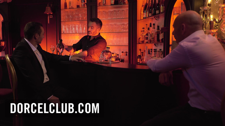 Dorcel Club: Анна Полина, трахнули в свинг-клубе незнакомцы