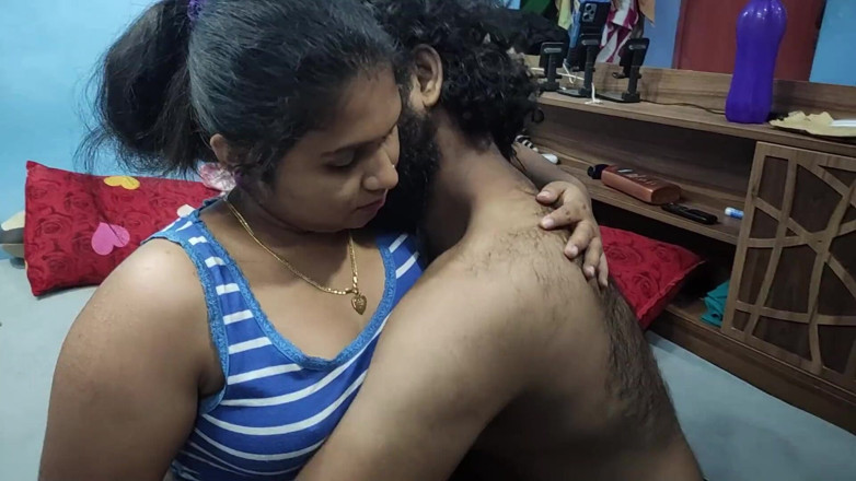 Vaishnavysharunraj: sauteli bahan shimmy hataana aur hot stan choosna