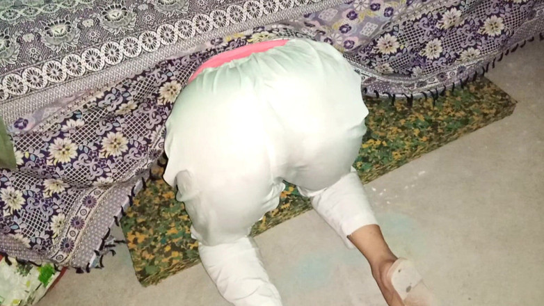 Netu: Mein Desi-zimmermädchen steckte fest und wird gefickt