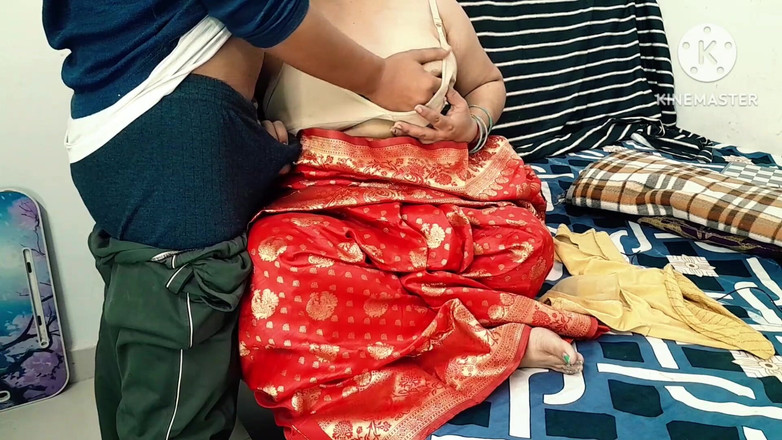 Salmaan001: Nájemce šuká manželku tvrdého pronajímatele v hindské audio