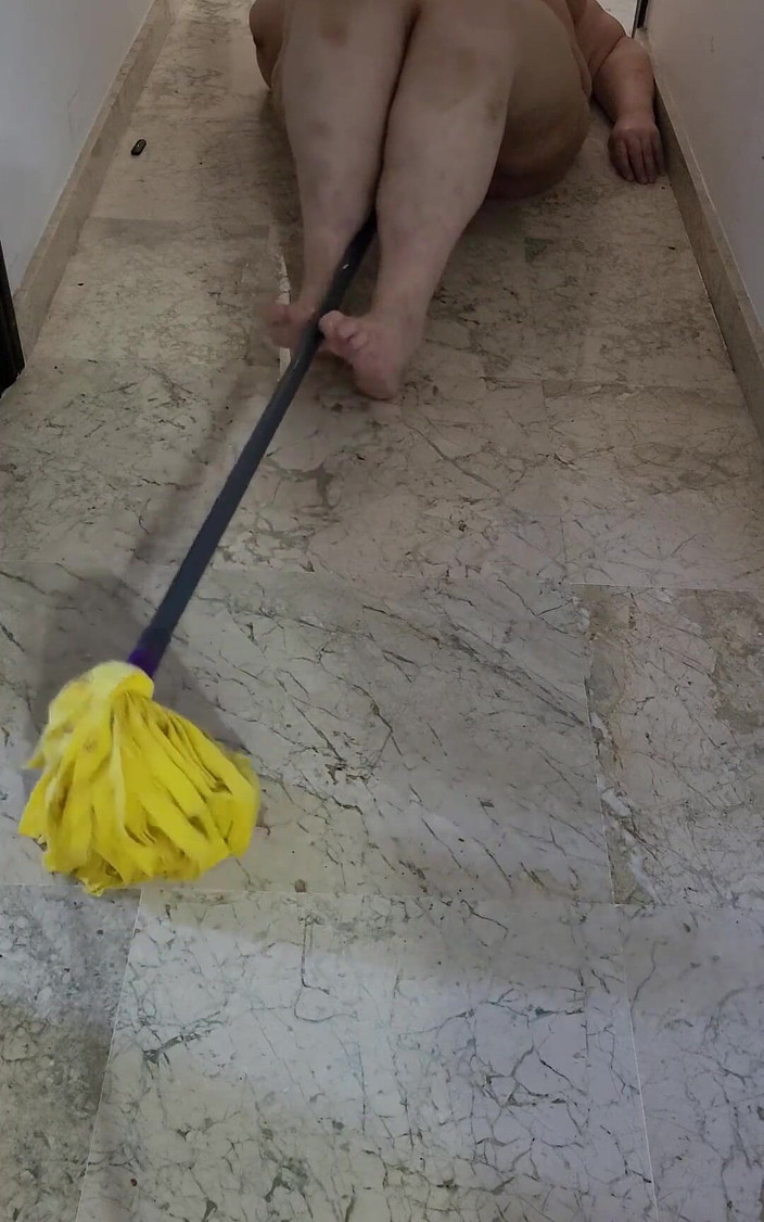 CoolMarina: Coolmarina. Fet mogen Förvånad på golvet het och slampa