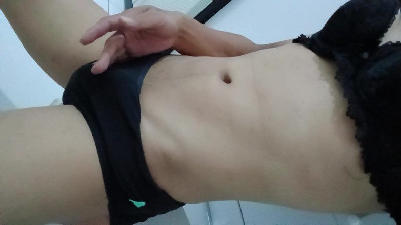 Luna Desire 3: Waria cantik indo