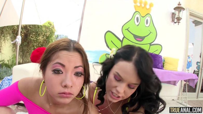 True Anal: Trueanal steamy lagi asik seks anal threesome bareng megan rain...