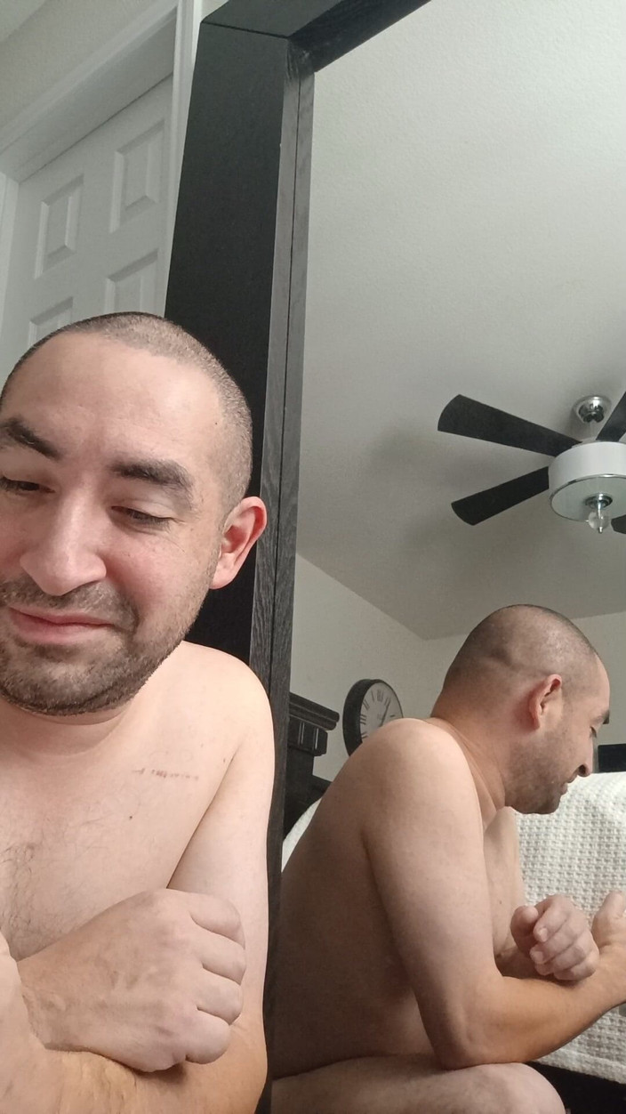 Brandon Lee: Spermă de dimineață și sucuri de cur