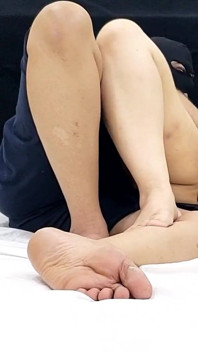 나는 너의 계모야 이것은 너무 틀렸지만 발정난 배다른 아들 새엄마의 매력적인 밀프 몸을 참을 수 없어