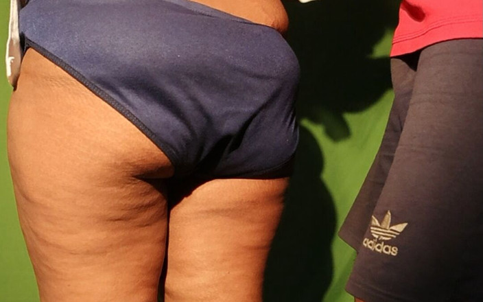 Tamil Jessy: Kondom Vangalaka