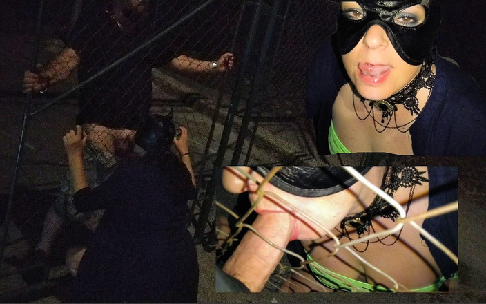 Toilet Mommy: घर के बाहर मोटा लंड चूसने वाली सुअर को चूसो