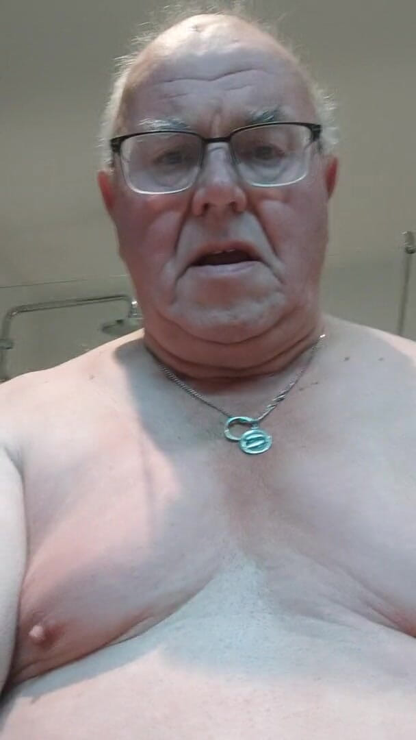 Karlchengeil: Agonizing beating on titd
