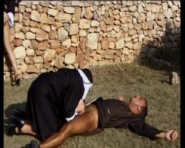 GOLDLIGHT - OFFICIAL: Brunette German Cougar with Naturals Gets Railed in Outdoor Orgy