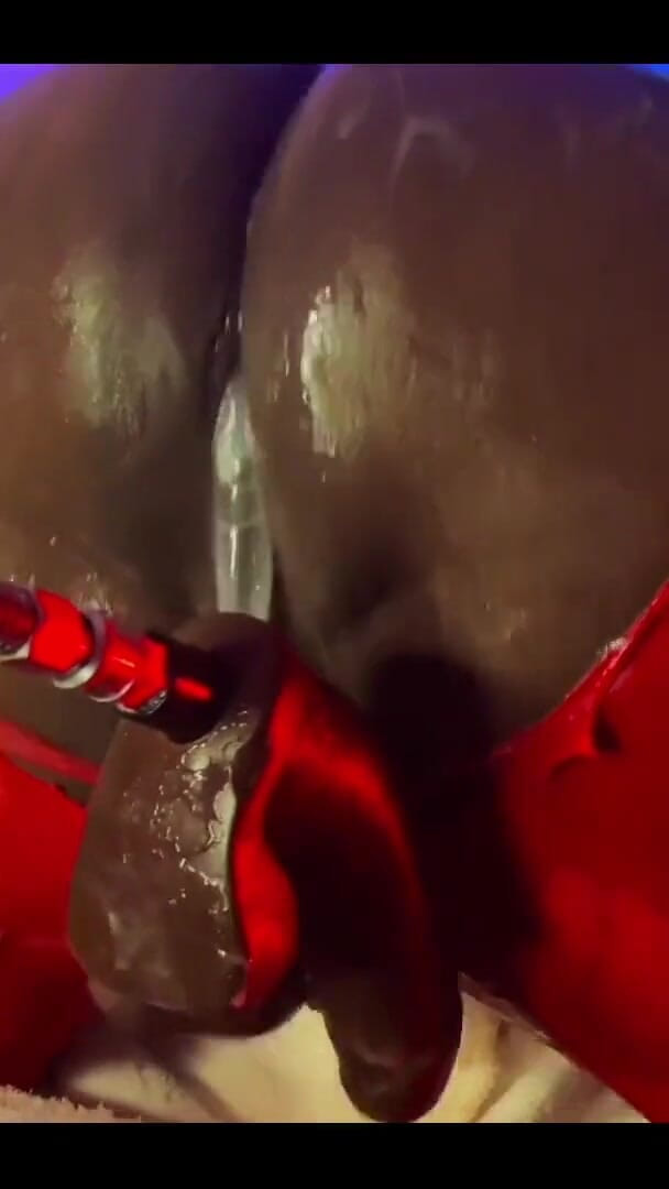 DipsoDeep: Big Booty