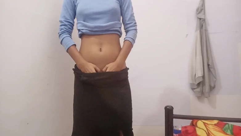desigirl93: Assamese tia mostrando madura buceta peluda