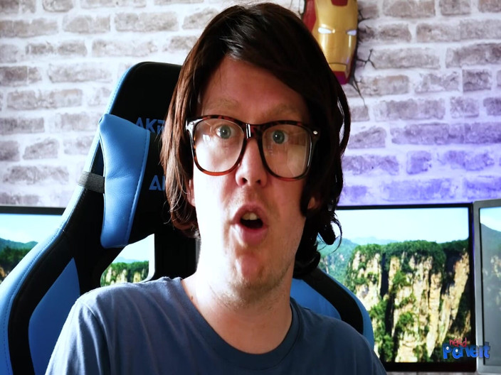 Nerd Pervert: Millie Santoro - chupando fãs