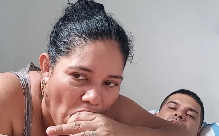 Valkyrieandluigy: Horny Neighbor Sucking
