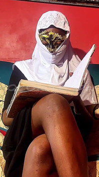 Sexy Newly Wed Hijabi Madam Gets so Horny Thinking About the Affair with Her stepbrother the Night Before Her Wedding!!