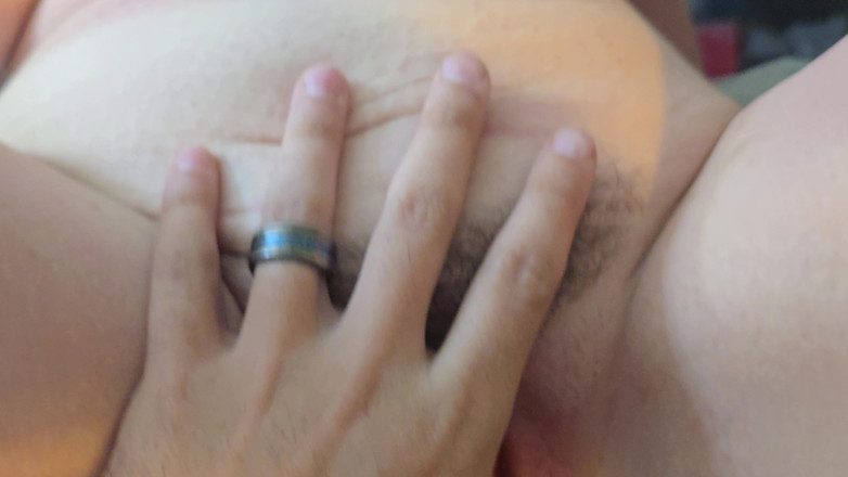Sexymexican91: schizza mentre cavalca la D