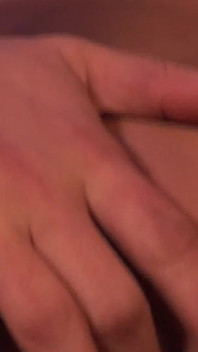 Fetiche gatitos escena 4 Tres amigas lesbianas milf comen coño en lencería