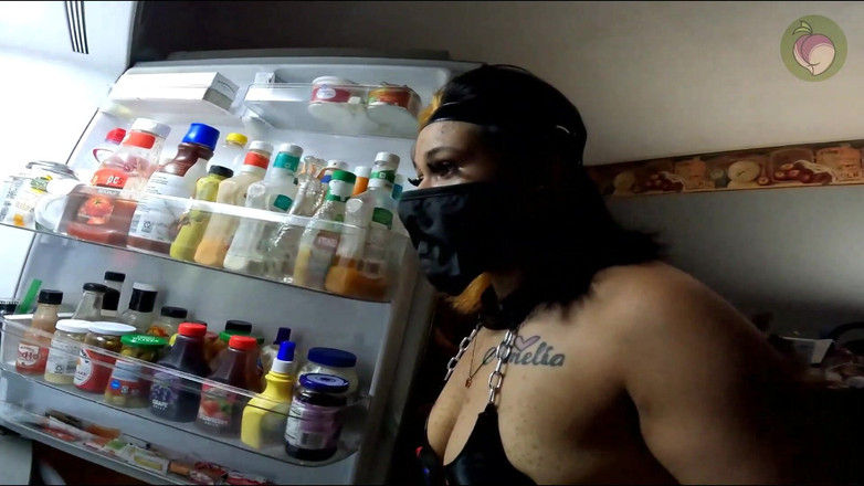 Forbidden Focus Films: Kunoichi Usa Un Sexy Jutsu, a Malapena Passa L'esame