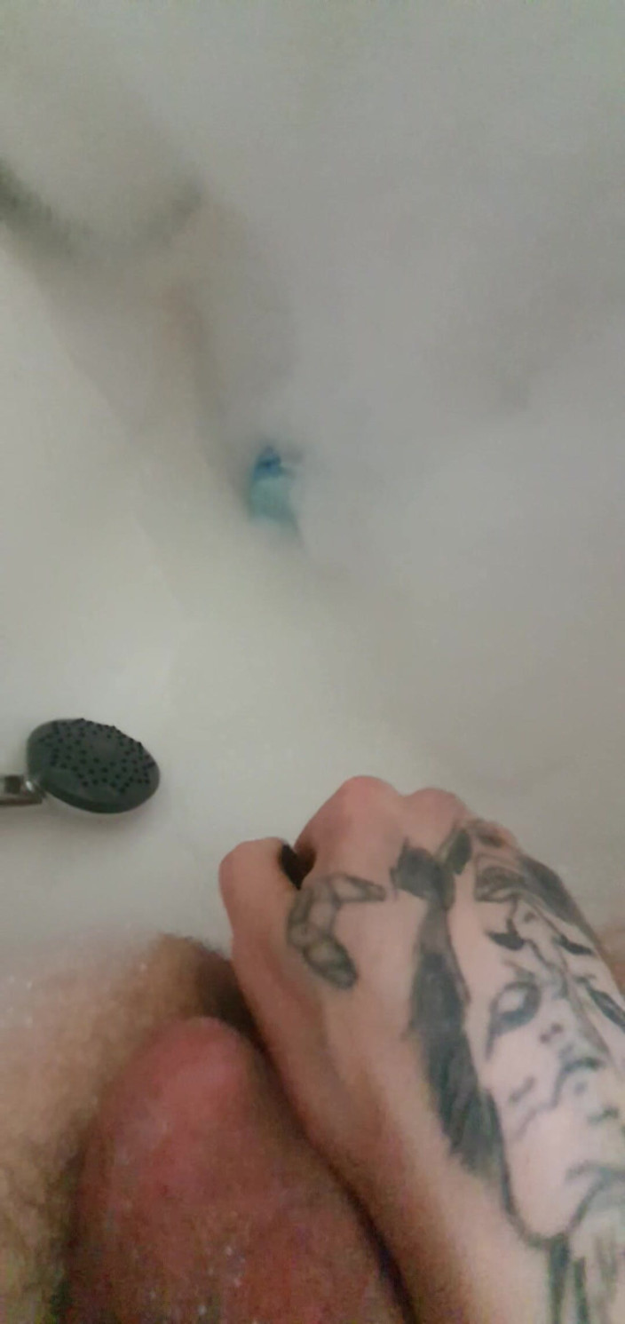 Nick96_shy: Grote pik klaarkomen en anale plug