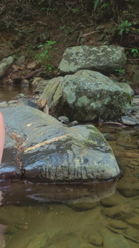 Ho trovato una ragazza sexy nel fiume e abbiamo finito per scopare