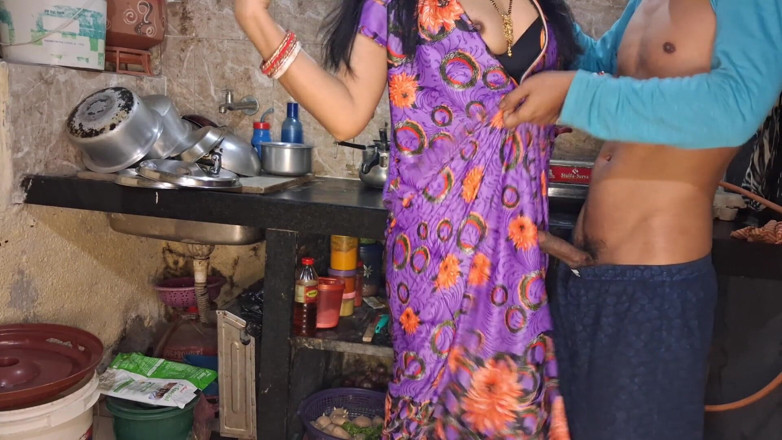 Shima kumari44: Indian Desi Village Bhabhi and Devar Hard Fucking in Kitchen...