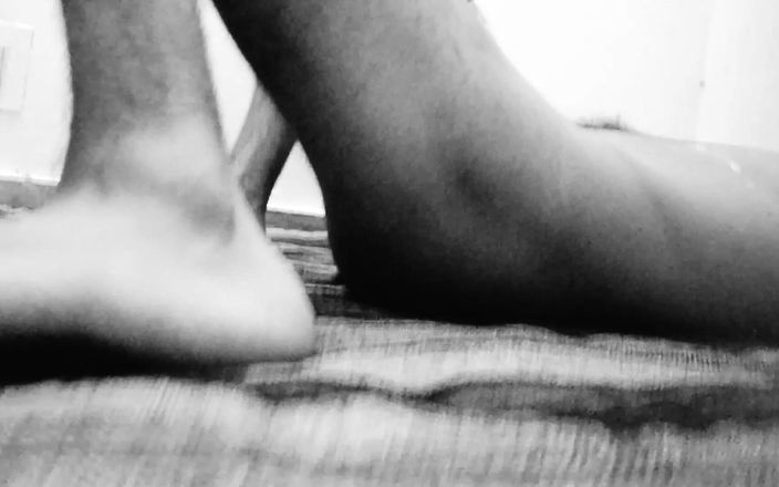 Hornyboy: Жесткий стиль, мастурбация, спермо-порно от молодого возбужденного паренька