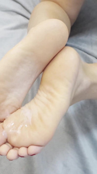 Blindfolded Girl in Hot Blowjob and Footjob POV