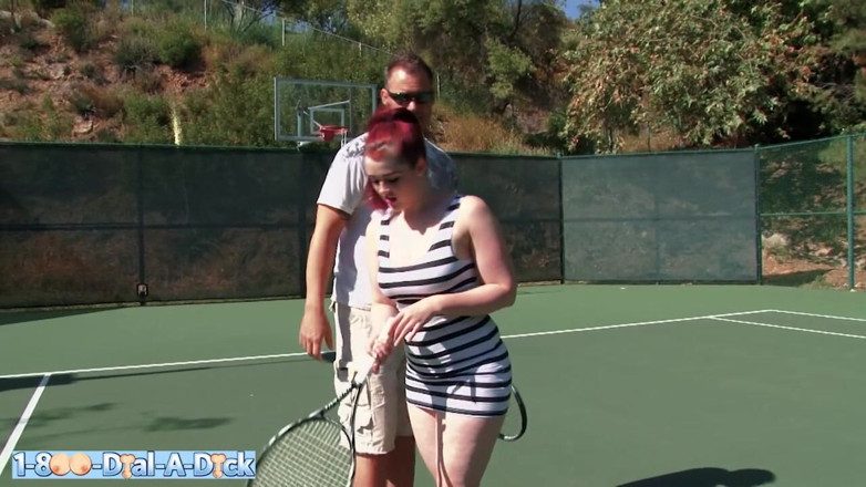 Inn Of Sin: La pawg britannica jaye rose lezione di tennis scopa