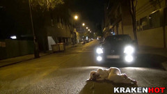 Krakenhot: Zralá dělá kouření a lízání zadku cizince