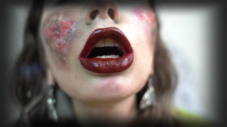 Rarible Diamond: Hladová zombie dívka se líbá