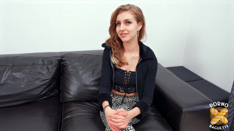 Porno Baguette: Selinah i Lena, dwie seksowne dziewczyny, podziel się dużym kutasem