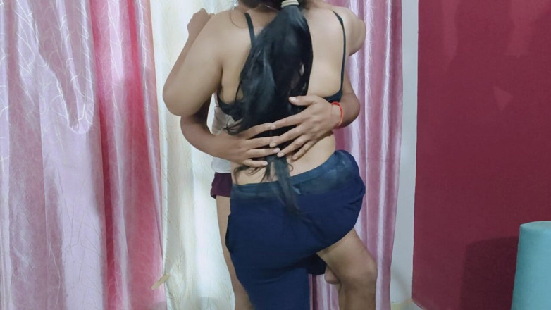 Priyacouple910: Dewar bhabhi-romantik