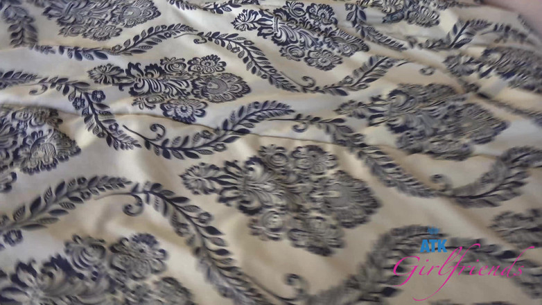 ATK Girlfriends: Virtuellt datum