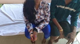 India follada de suegro y nuera, caliente y sexy joven nuera folla estilo perrito Cardi