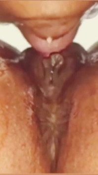 Eating My Wet Cunt