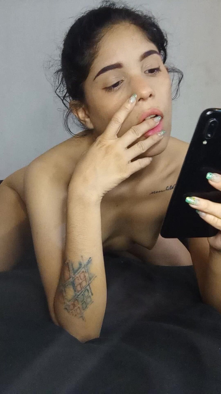 Candy Feng: Sensuale venezuelano