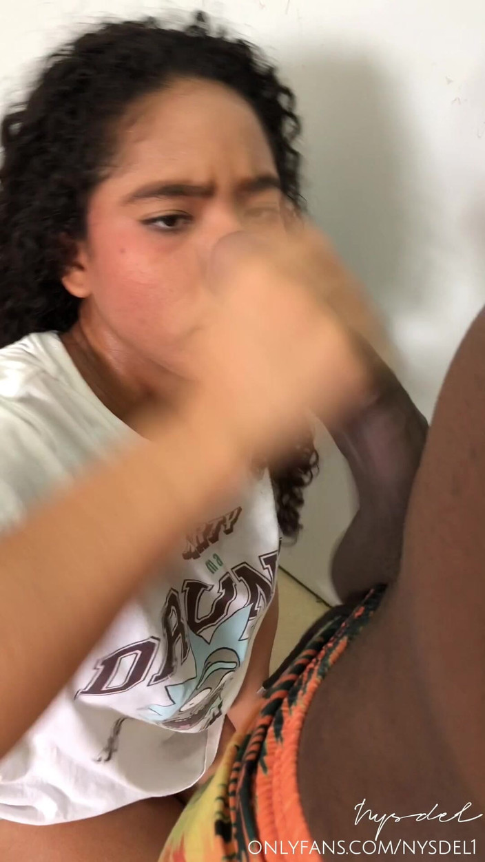 Nysdel: Podvádějící přítelkyně tajně kouří nejlepšího přítele svého přítele -amatérský pár- Nysdel