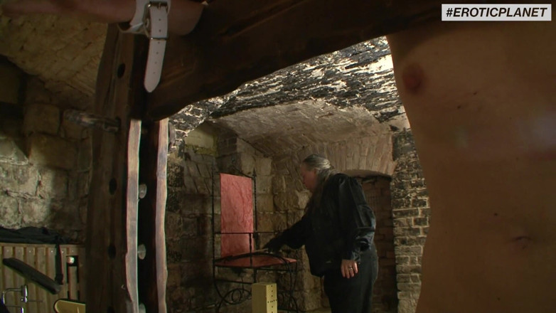 Absolute BDSM: Esclava azotada - bdsm alemán