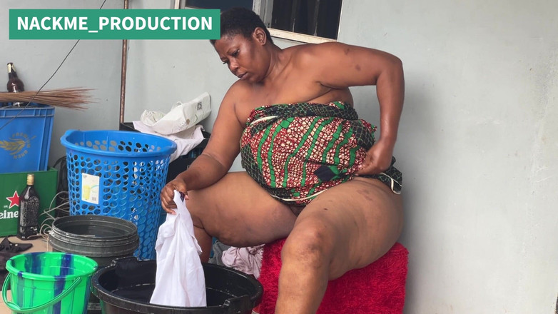 NACKME_PRODUCTION: Mama Afrika multitasks di minggu pagi