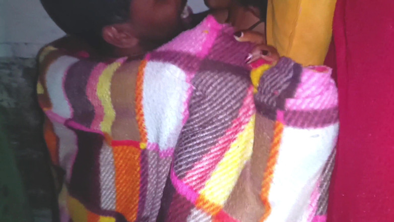 SanskariGirl1: Chica india folla duro en hindi - parte 1
