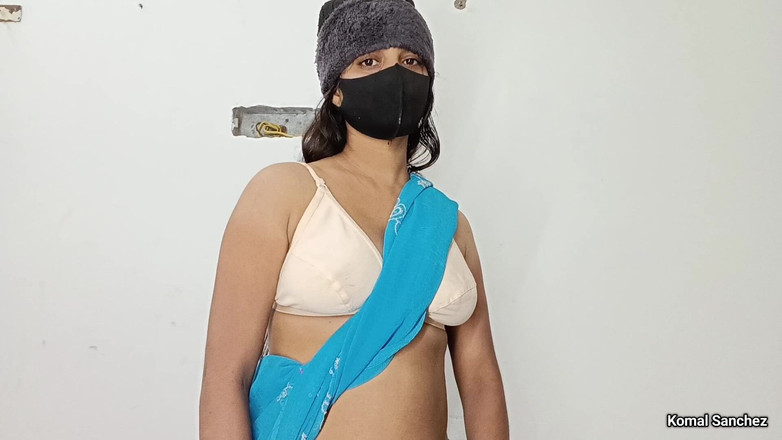 Hot_girl: 辣妹komal Sanchez新纱丽服看起来