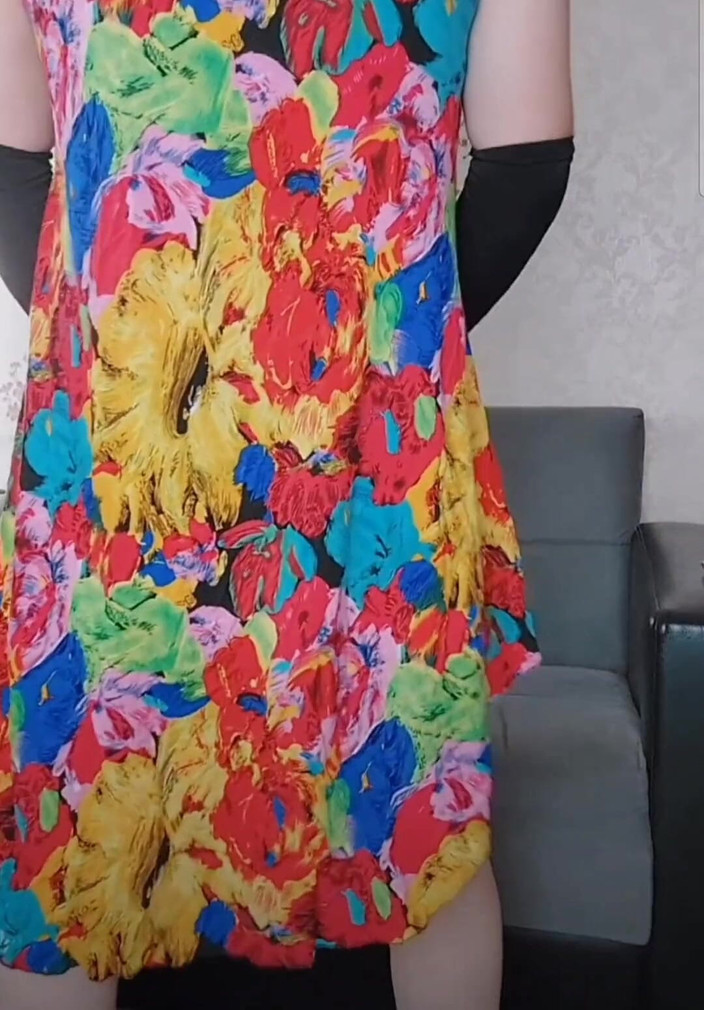 Kitty_Cross: Shemale cycki masturbacja cieszy się uroczą Ladyboy