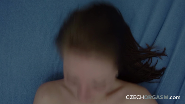 Czech Orgasm: Çek orgazmı 133: üniversite öğrencisi amcığıyla oynuyor