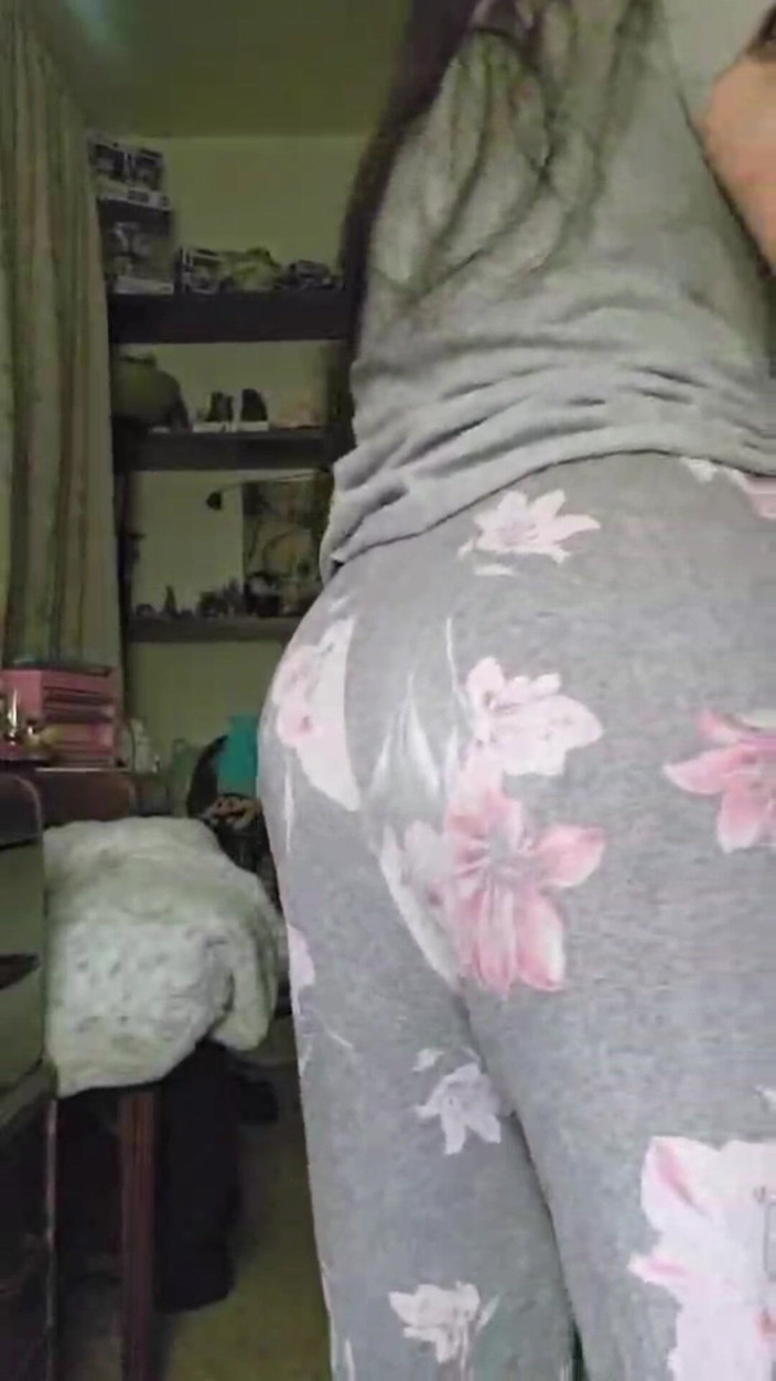 Raven Willow: Tổng hợp xì hơi có mùi