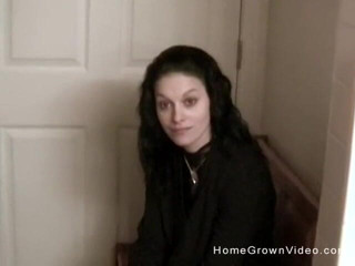 Homegrown GFs: Nervous Zenna gets banged by dick deepstroke